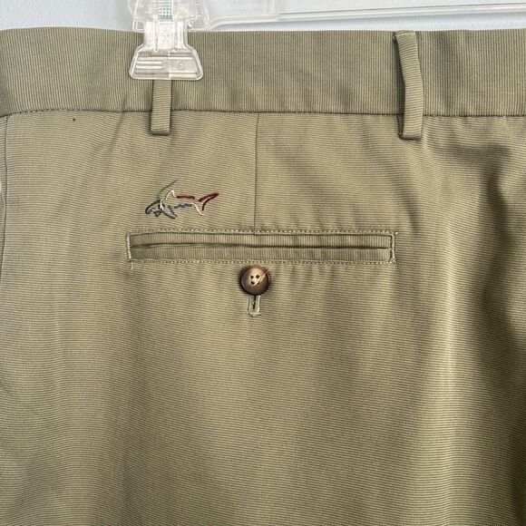 Greg Norman Men’s size 42 Golf Shorts neutral tan - Picture 6 of 11